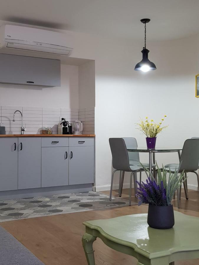 Stylish Apartment With A Patio Close To The Beach Eilat Exterior photo