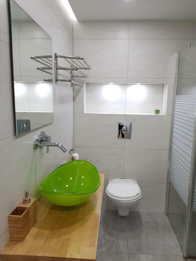 Stylish Apartment With A Patio Close To The Beach Eilat Exterior photo